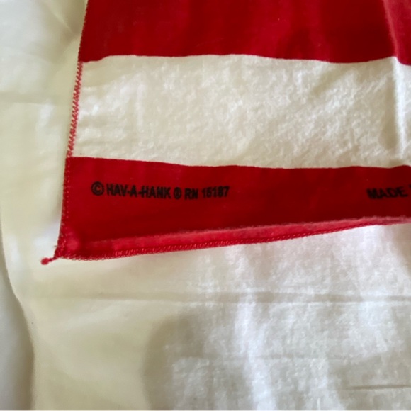 Hav-a-Hank 20” square US Flag - Picture 2 of 2
